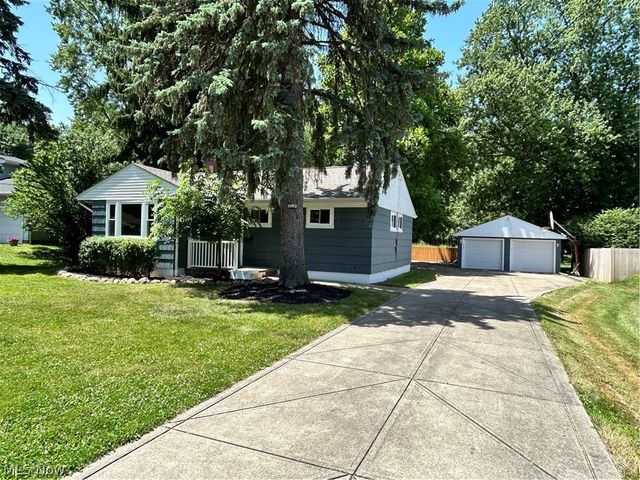 992 Lander Road, Highland Heights, OH 44143