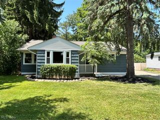 992 Lander Road, Highland Heights, OH 44143