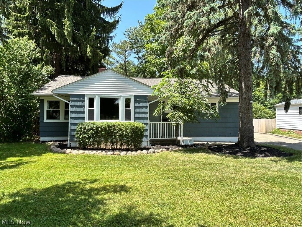 992 Lander Road, Highland Heights, OH 44143