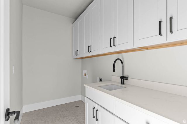 3033 W 2600 N, Clinton, UT 84015