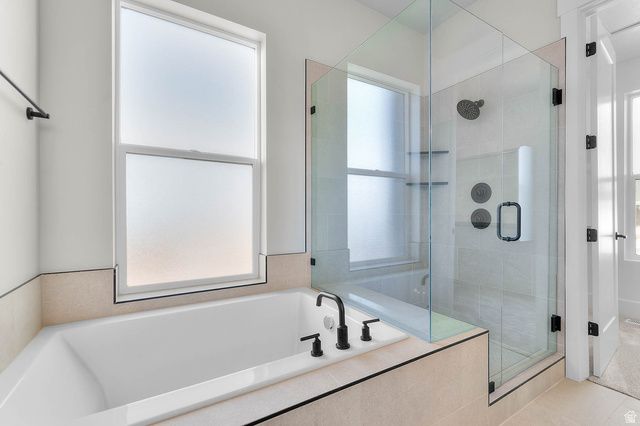 3033 W 2600 N, Clinton, UT 84015