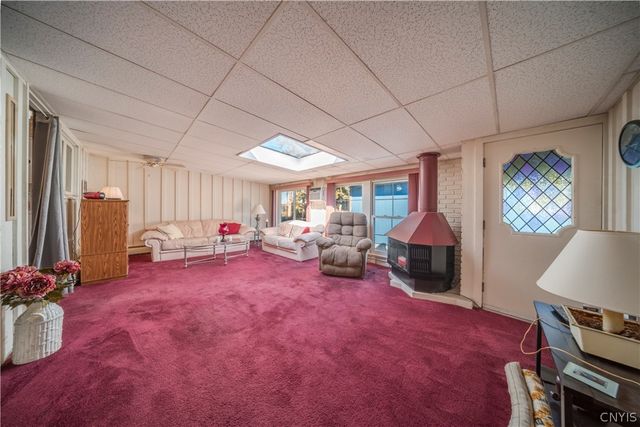110 Bellshire Lane, Syracuse, NY 13208