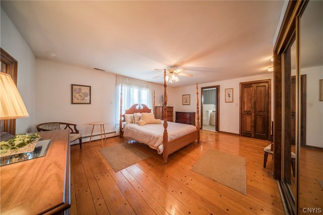 110 Bellshire Lane, Syracuse, NY 13208