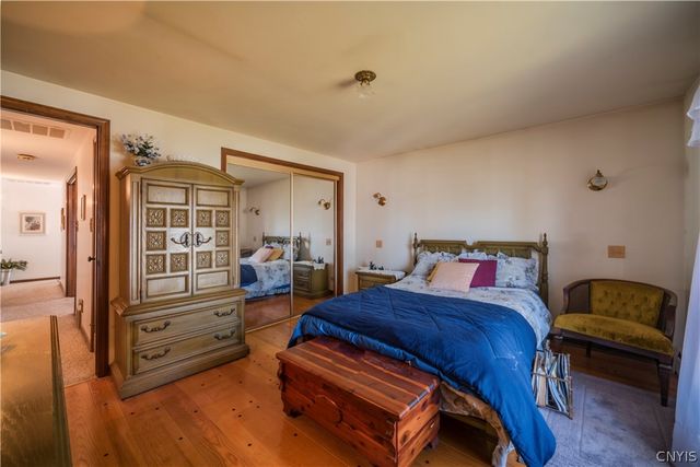 110 Bellshire Lane, Syracuse, NY 13208