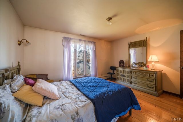 110 Bellshire Lane, Syracuse, NY 13208