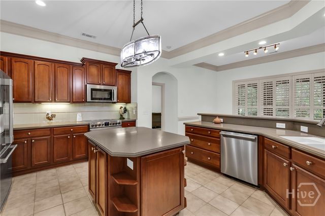 2502 River Oaks Drive, Richmond Hill, GA 31324