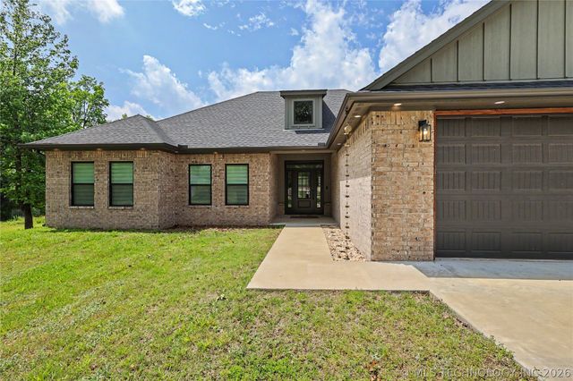 16521 N 573 Road, Tahlequah, OK 74464