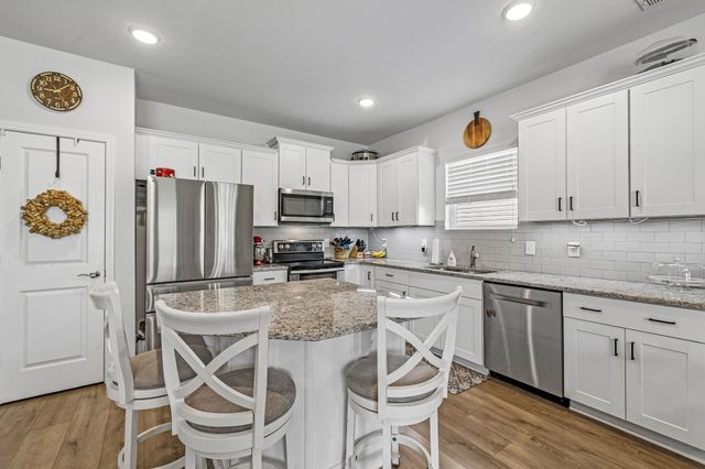 2016 Lindsey Way, Lebanon, TN 37087
