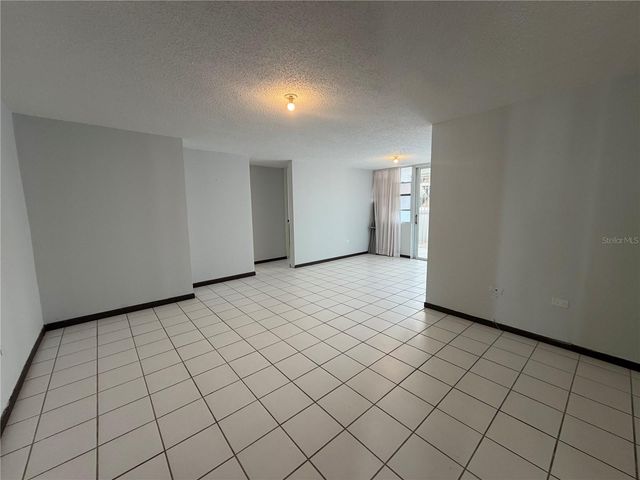Apt 701 Edif B COND. TORRIMAR TOWN PARK 701, Guaynabo, PR 00969