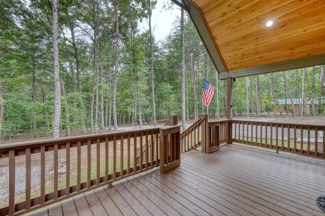 134 Camp Creek View, Blairsville, GA 30512