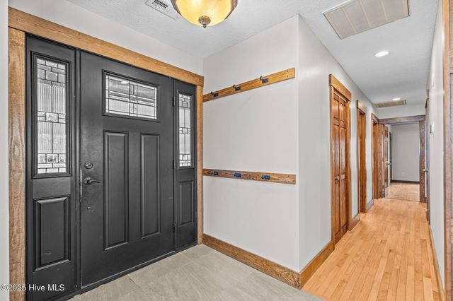 165 Gooseneck Road W, Rocky Point, NC 28457