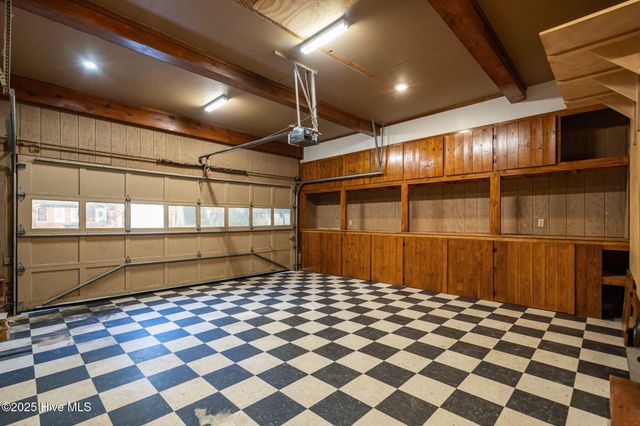 165 Gooseneck Road W, Rocky Point, NC 28457