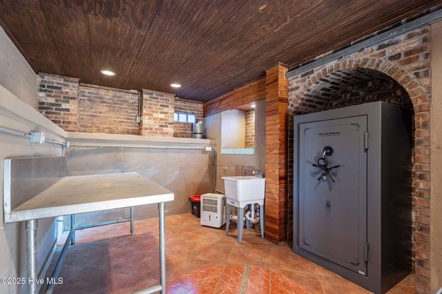 165 Gooseneck Road W, Rocky Point, NC 28457