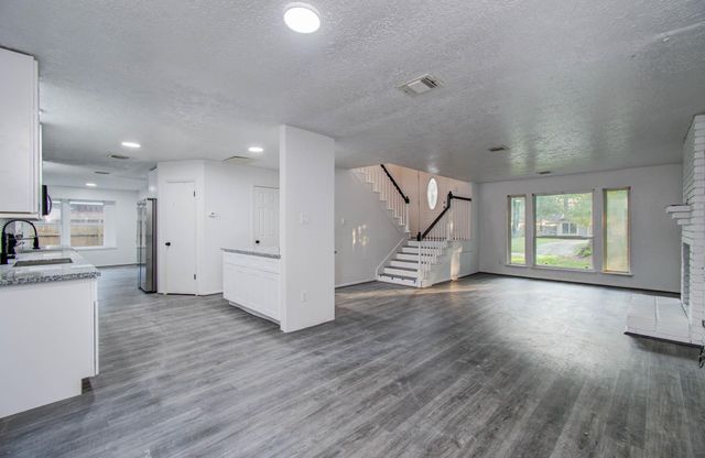 5006 Village Springs Drive, Houston, TX 77339