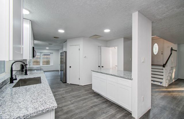 5006 Village Springs Drive, Houston, TX 77339