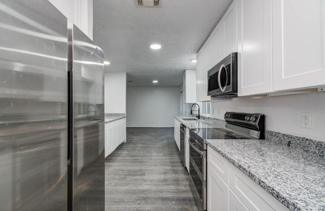 5006 Village Springs Drive, Houston, TX 77339