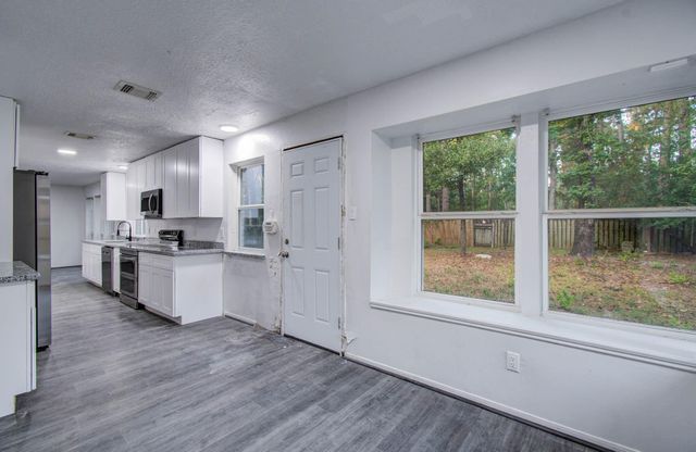 5006 Village Springs Drive, Houston, TX 77339