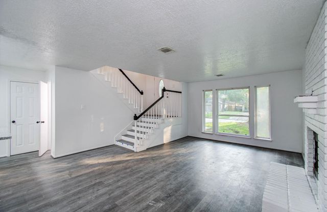 5006 Village Springs Drive, Houston, TX 77339