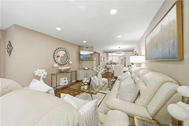 18103 Erik Court 483, Canyon Country, CA 91387