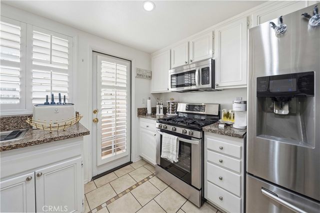 18103 Erik Court 483, Canyon Country, CA 91387