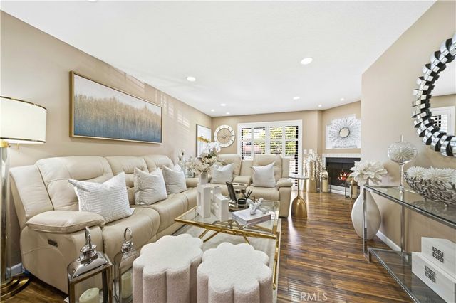 18103 Erik Court 483, Canyon Country, CA 91387