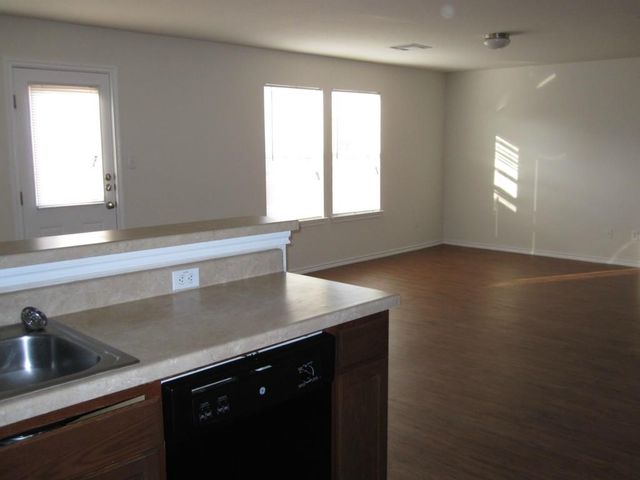 6708 Ferrystone PASS, Del Valle, TX 78617