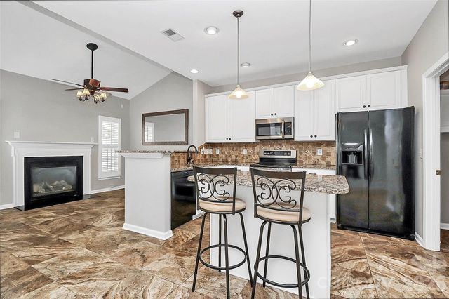 1804 Robinwood Village Drive, Gastonia, NC 28054