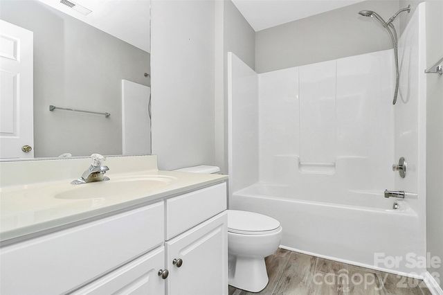1804 Robinwood Village Drive, Gastonia, NC 28054