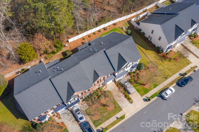 1804 Robinwood Village Drive, Gastonia, NC 28054