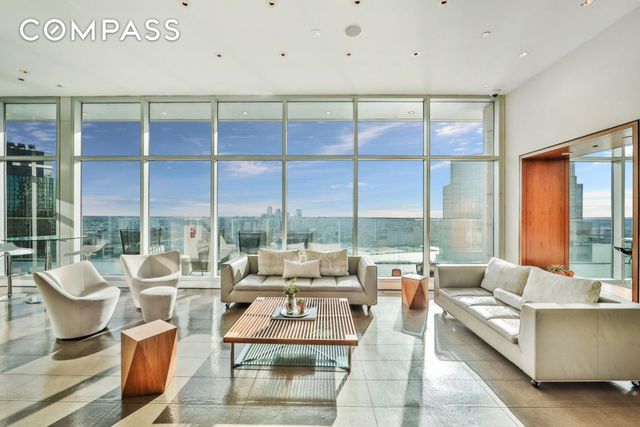 75 Wall St Apt 29O, New York City, NY 10005