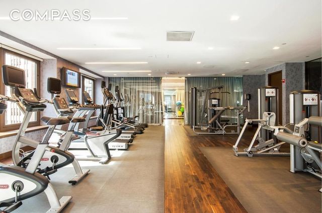 75 Wall St Apt 29O, New York City, NY 10005