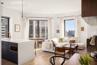 75 Wall St Apt 29O, New York City, NY 10005