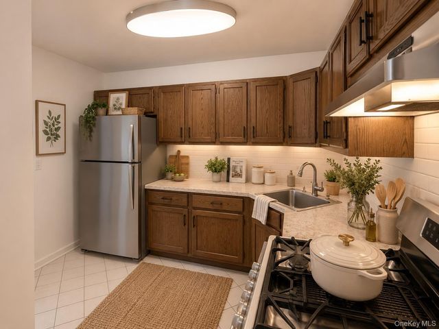 3335 81st Street 3B, Jackson Heights, NY 11372