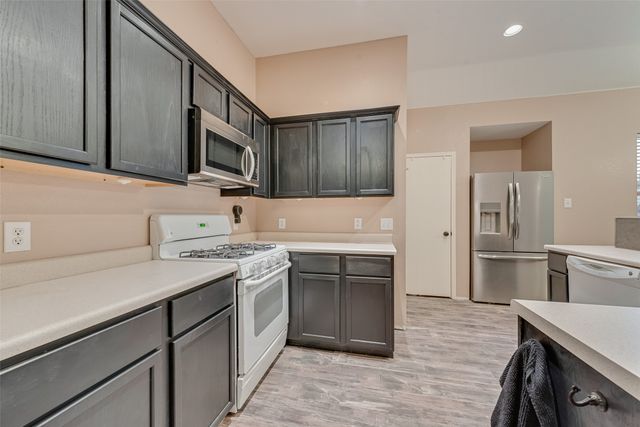 100 Lone Oak Court, Forney, TX 75126