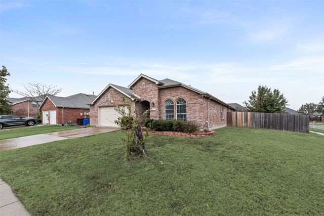 100 Lone Oak Court, Forney, TX 75126