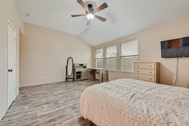 100 Lone Oak Court, Forney, TX 75126