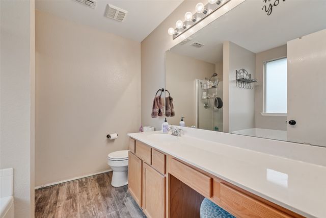 100 Lone Oak Court, Forney, TX 75126