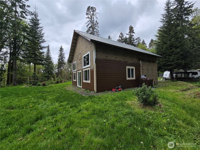 1747 Winlock Vader Road, Winlock, WA 98596
