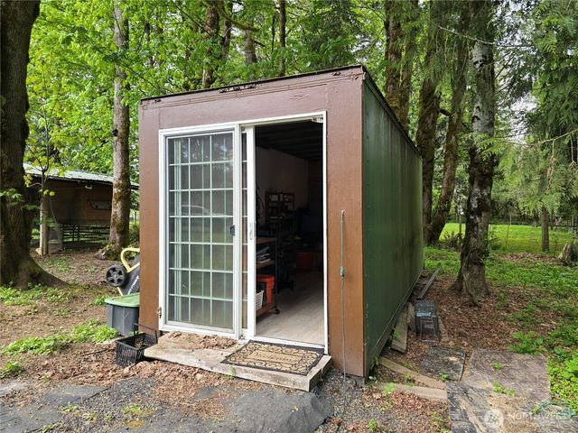 1747 Winlock Vader Road, Winlock, WA 98596