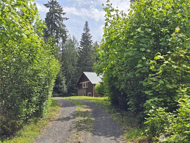 1747 Winlock Vader Road, Winlock, WA 98596
