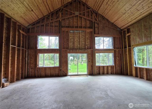 1747 Winlock Vader Road, Winlock, WA 98596