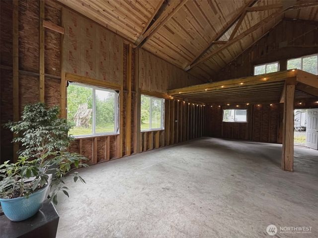 1747 Winlock Vader Road, Winlock, WA 98596