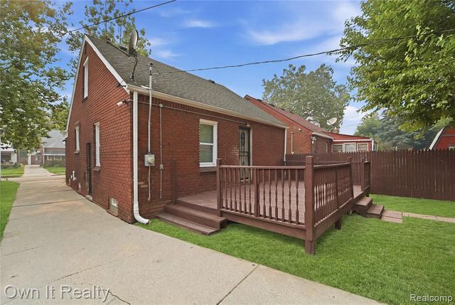 16748 Saint Marys Street, Detroit, MI 48235