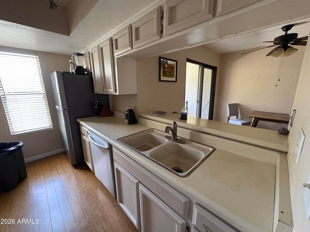 7502 E THOMAS Road 309, Scottsdale, AZ 85251