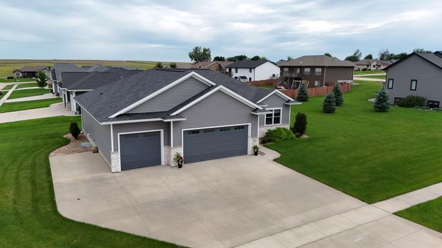 108 Partridge Lane, Hudson, IA 50643