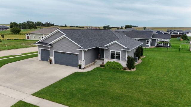 108 Partridge Lane, Hudson, IA 50643