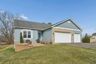 19771 Calgary Trail, Farmington, MN 55024