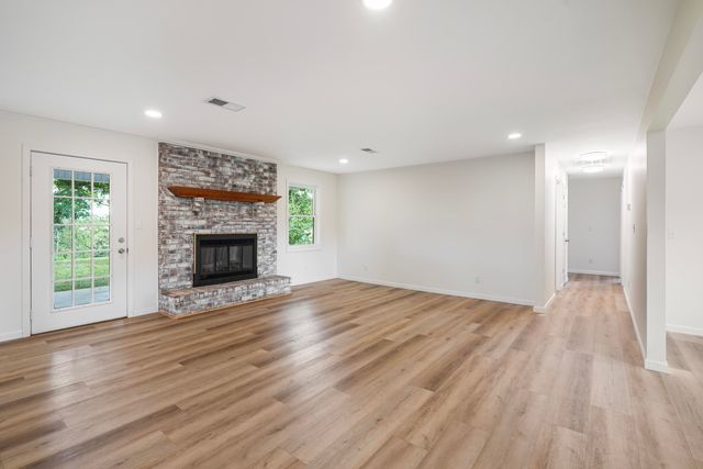 2122 Ryans Way, Somerset, KY 42503
