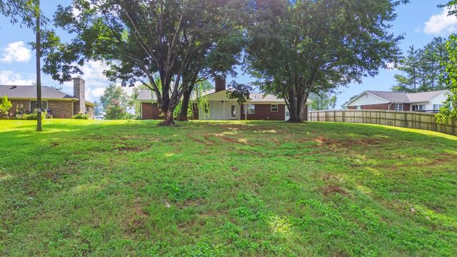 2122 Ryans Way, Somerset, KY 42503