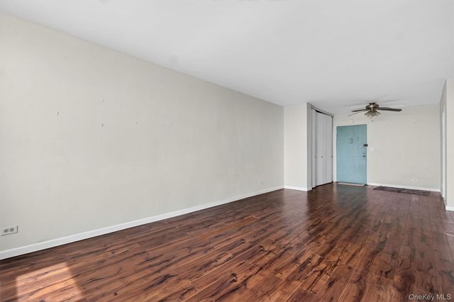 3121 Middletown Road 7L, Bronx, NY 10461
